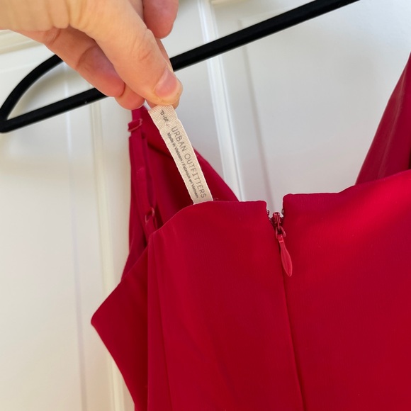 LIKE NEW - Urban Outfitters Mallory Cowl Neck Slip Dress Size Small in Red Berry - Picture 4 of 7